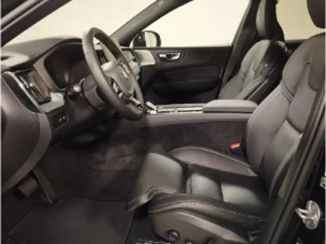 Volvo XC60 - Thumbnail 8