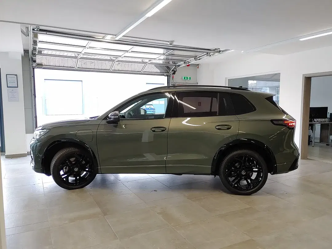 Volkswagen Tiguan - Thumbnail 6