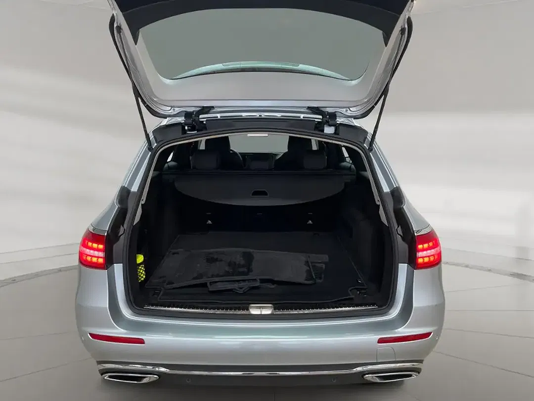 Mercedes-Benz E 220 - Thumbnail 15