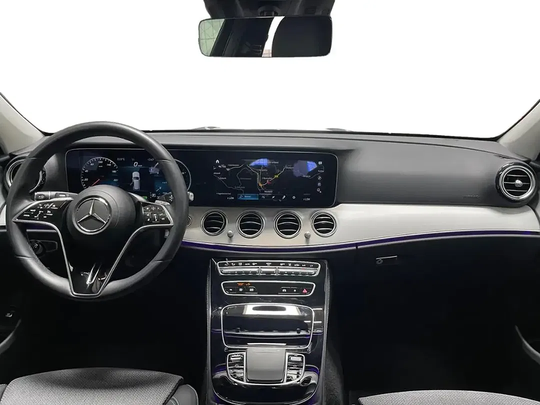 Mercedes-Benz E 220 - Thumbnail 7