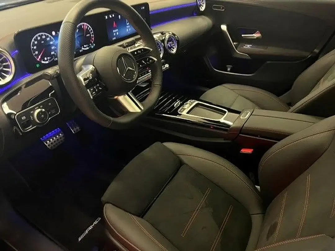Mercedes-Benz CLA 250 - Thumbnail 3