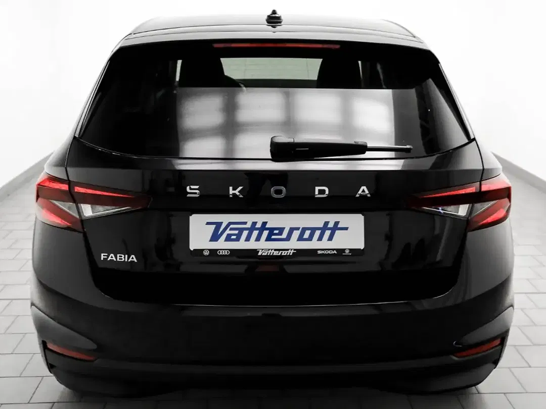 Skoda Fabia - Thumbnail 3