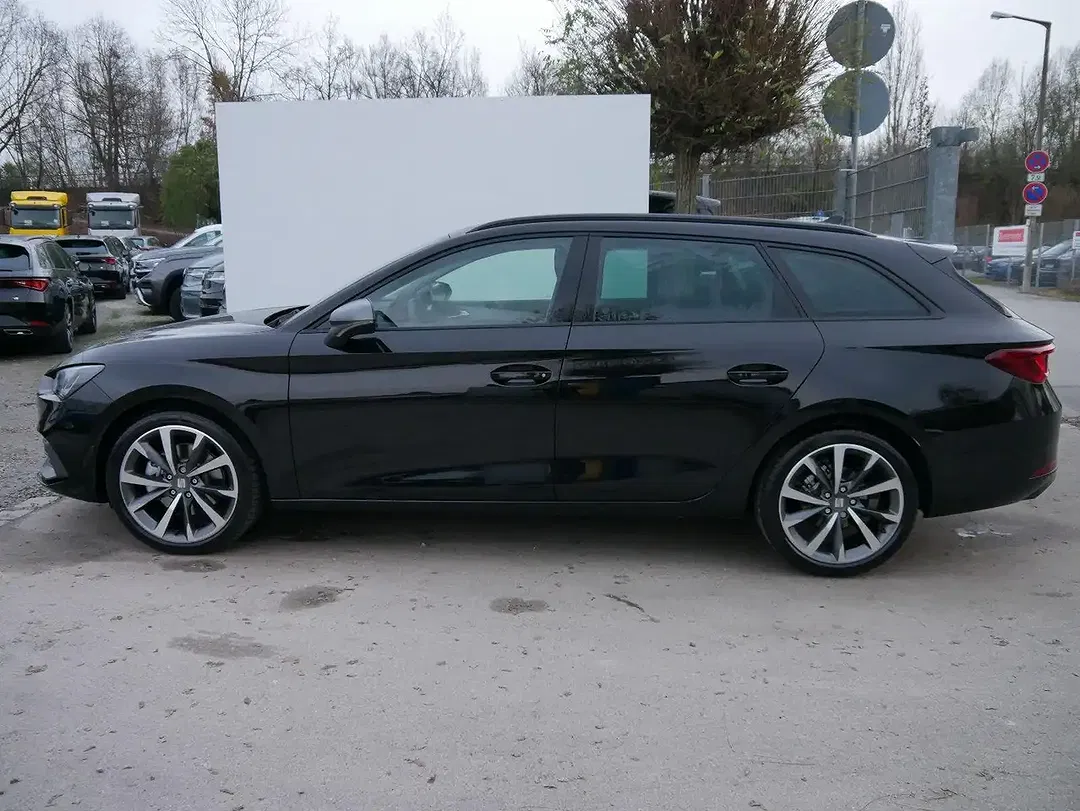 SEAT Leon - Thumbnail 5