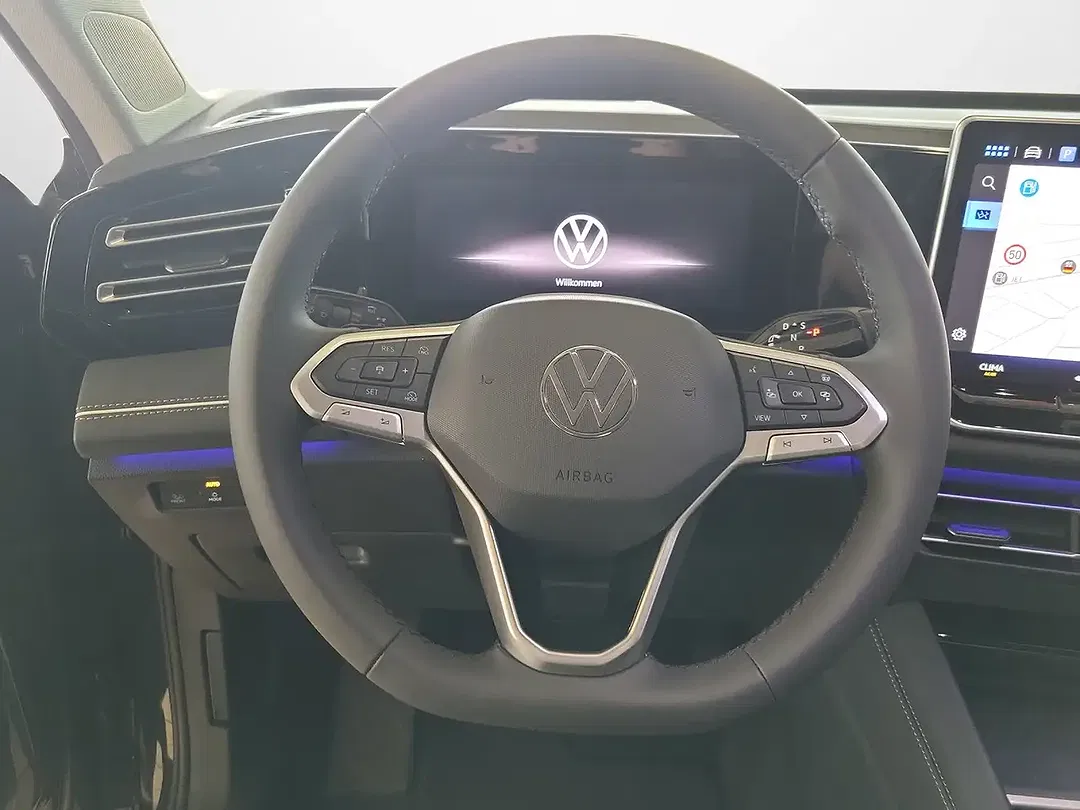 Volkswagen Tiguan - Thumbnail 8