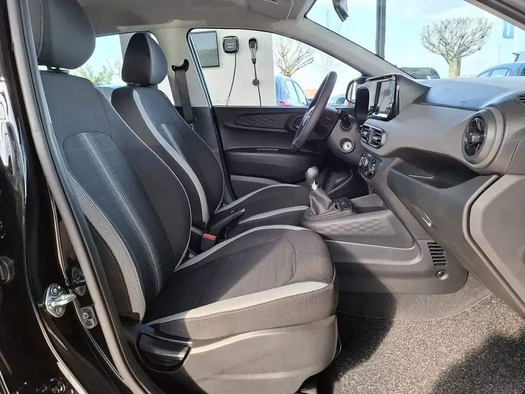 Hyundai i10 - Thumbnail 10