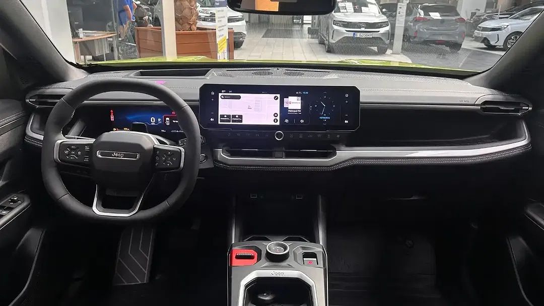 Jeep Compass - Thumbnail 11