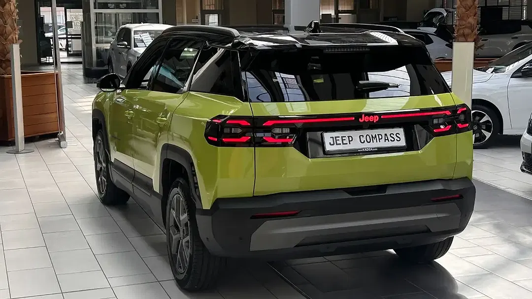 Jeep Compass - Thumbnail 5