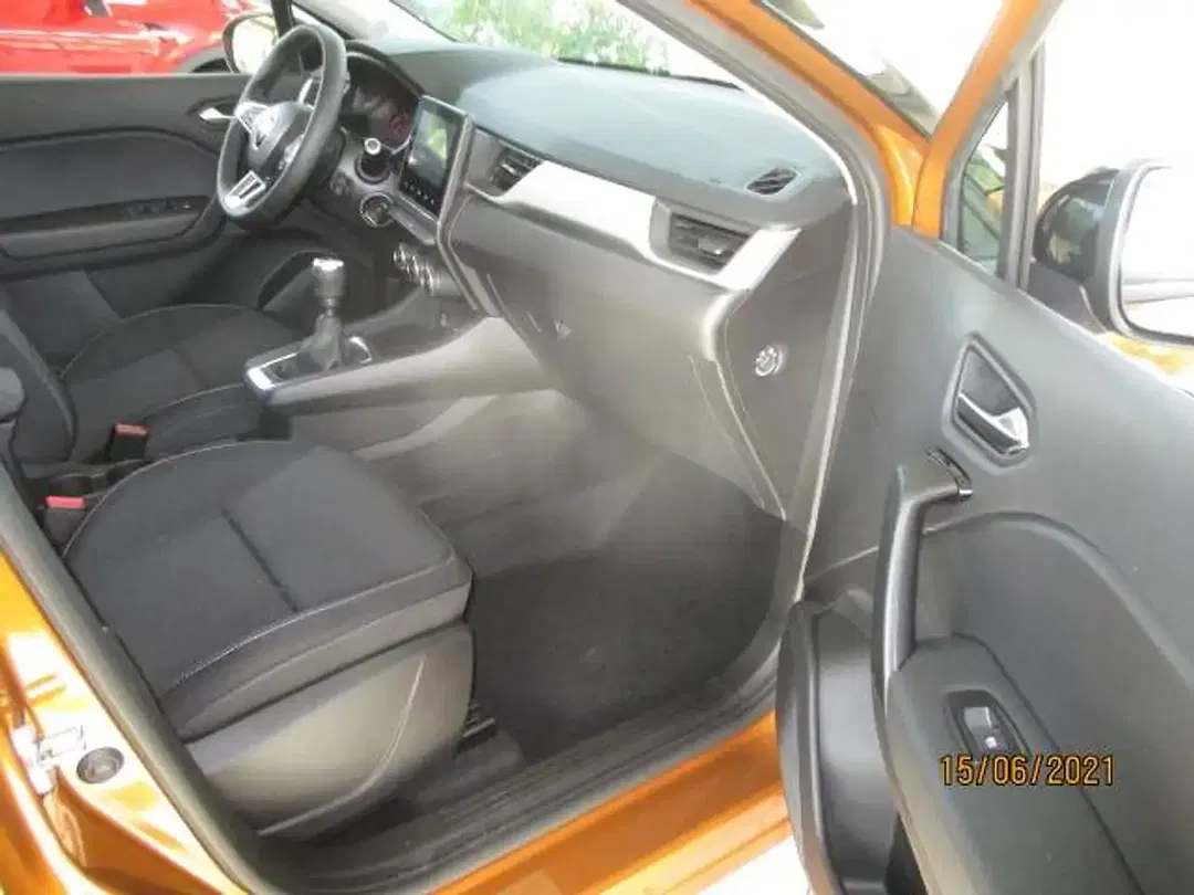 Renault Captur - Thumbnail 13