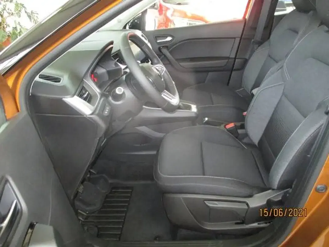 Renault Captur - Thumbnail 5