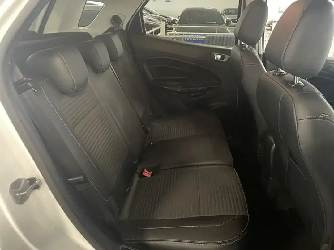 Ford EcoSport 1.0 Titanium - foto 15