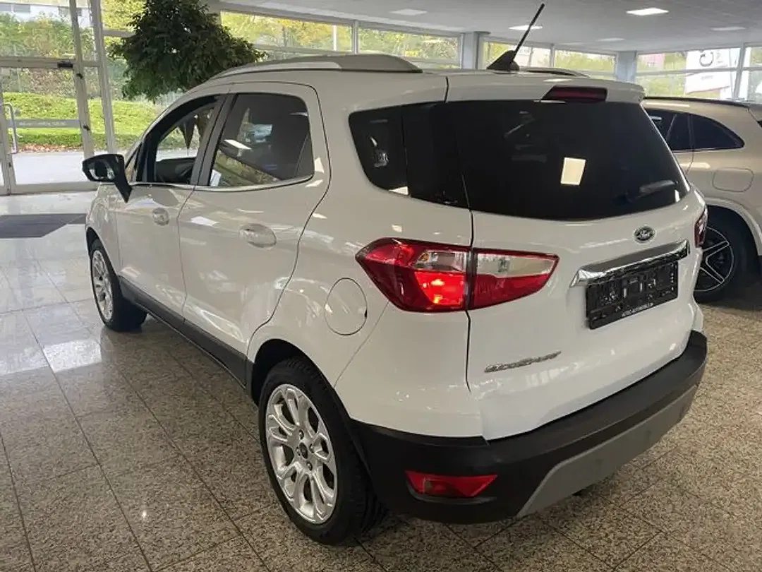 Ford EcoSport - Thumbnail 4