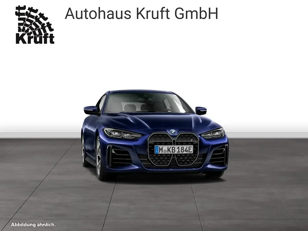 BMW i4 - Thumbnail 11