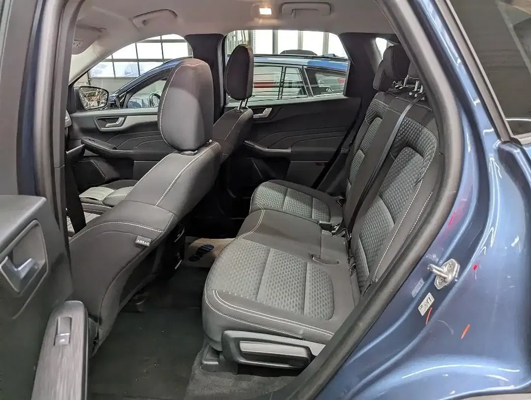 Ford Kuga - Thumbnail 10