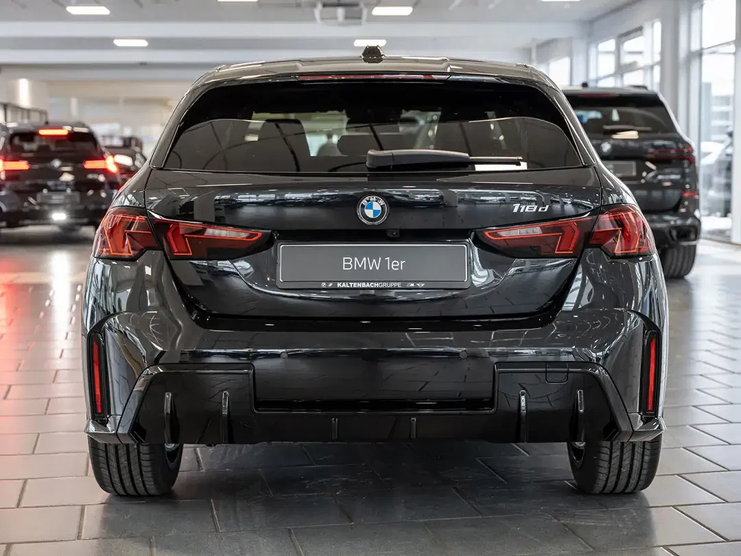 BMW 118 - Thumbnail 8