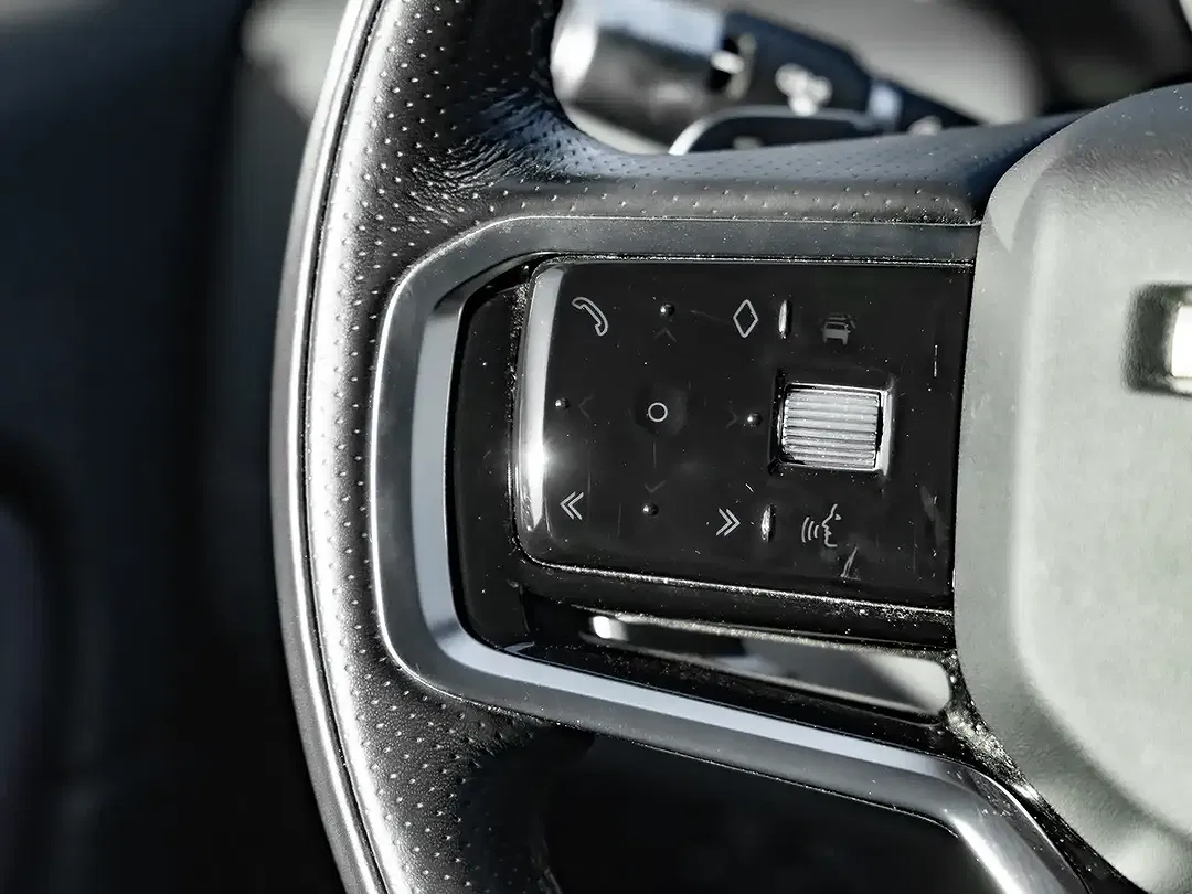 Land Rover Discovery Sport - Thumbnail 11