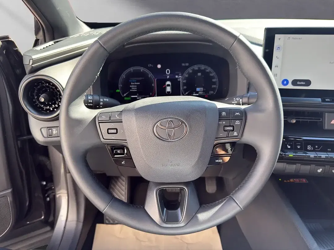 Toyota C-HR - Thumbnail 10