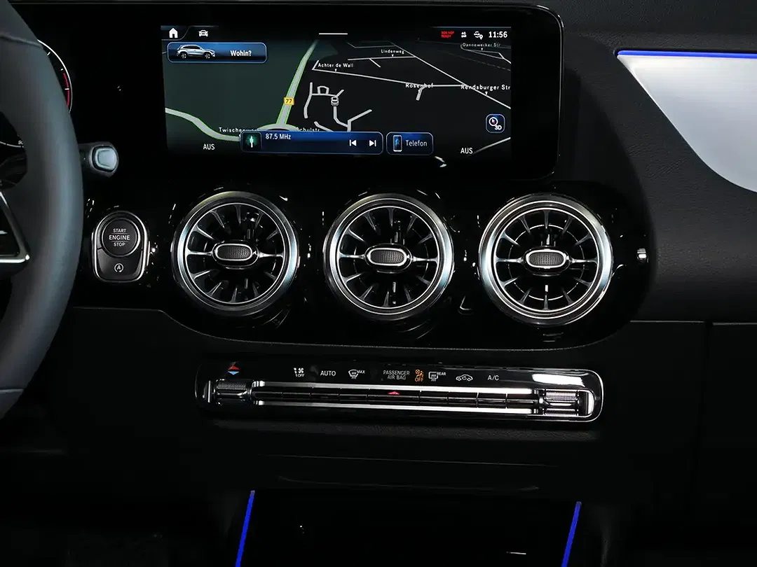 Mercedes-Benz GLA 180 - Thumbnail 9