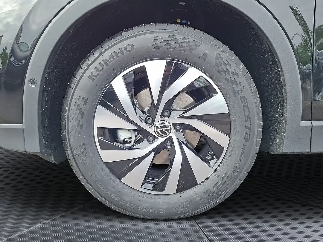 Volkswagen Tiguan - Thumbnail 6
