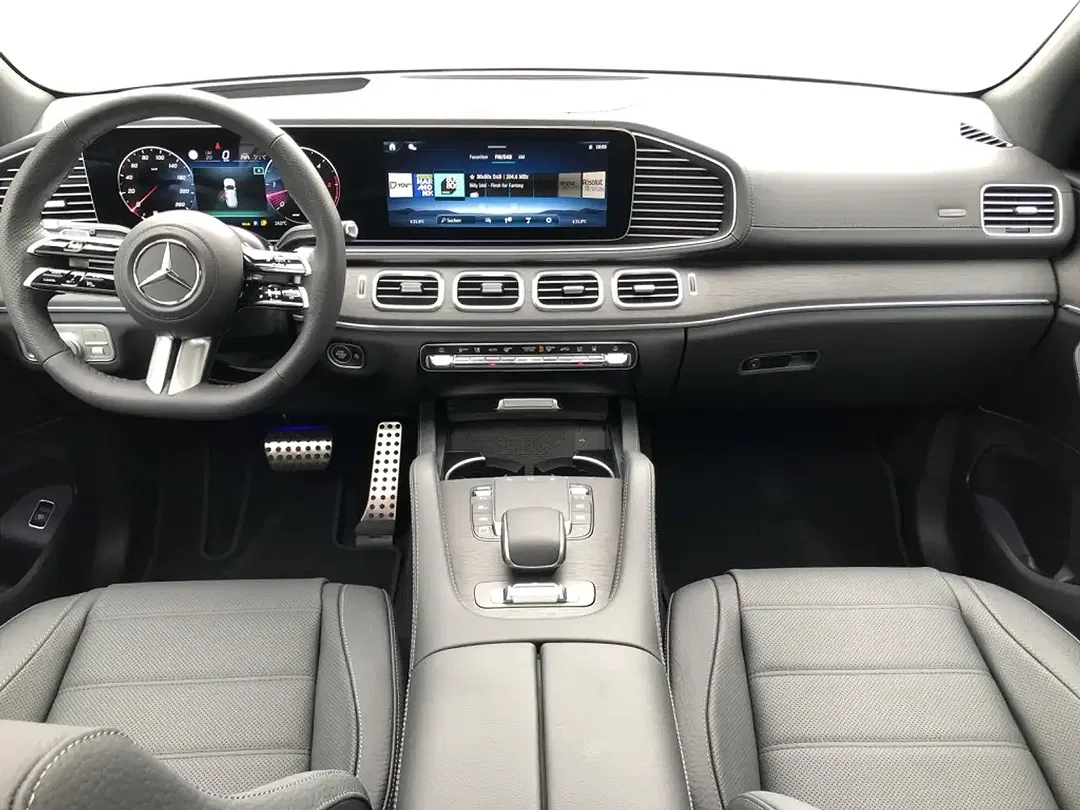 Mercedes-Benz GLS 350 - Thumbnail 4