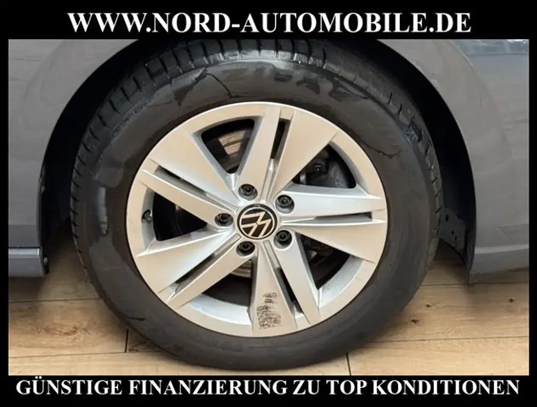 Volkswagen Golf - Thumbnail 12