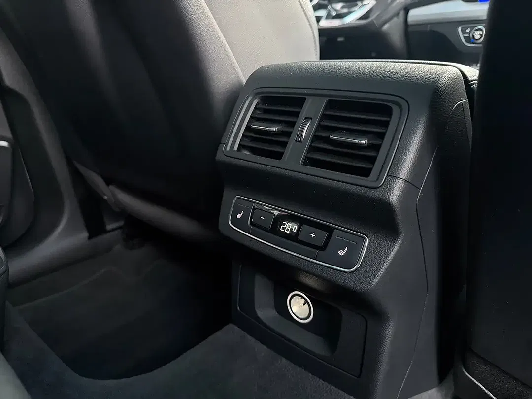 Audi SQ5 - Thumbnail 12