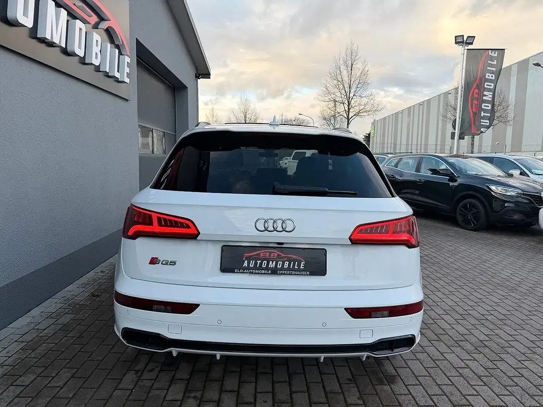 Audi SQ5 - Thumbnail 4