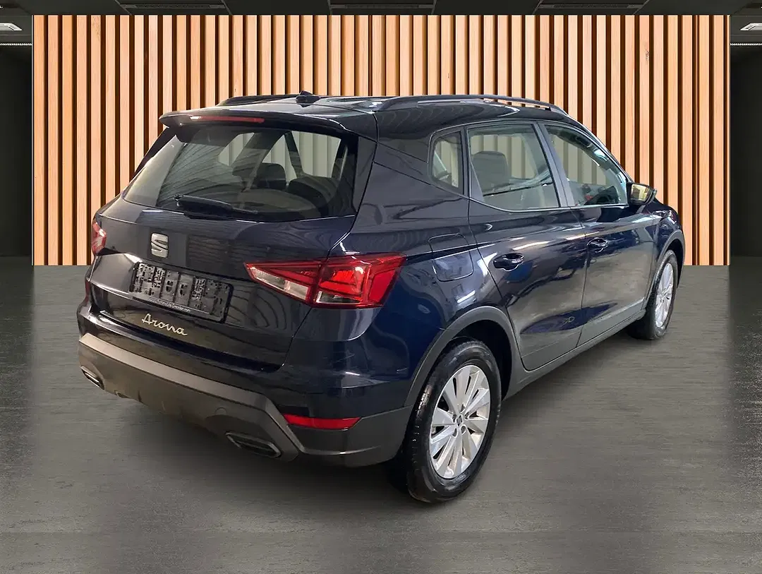SEAT Arona - Thumbnail 4