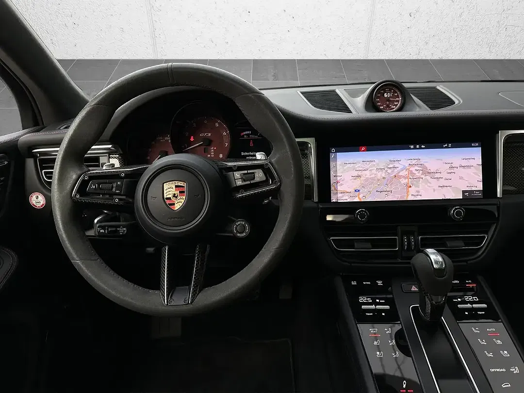 Porsche Macan - Thumbnail 9