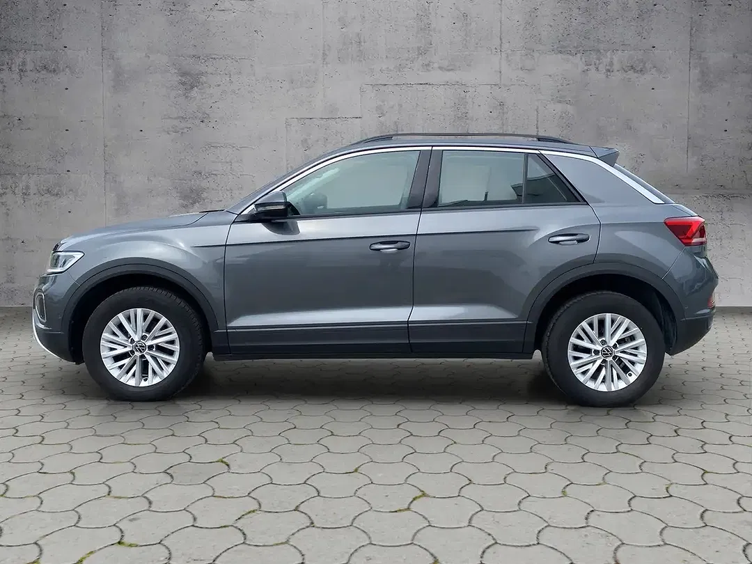Volkswagen T-Roc - Thumbnail 3