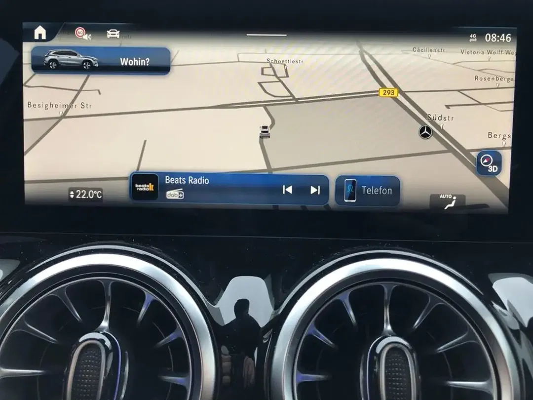 Mercedes-Benz GLA 200 - Thumbnail 11