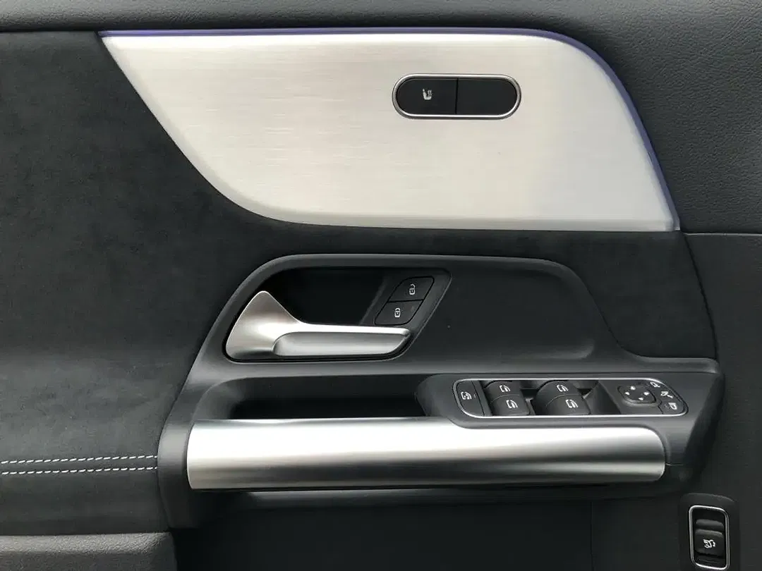 Mercedes-Benz GLA 200 - Thumbnail 14