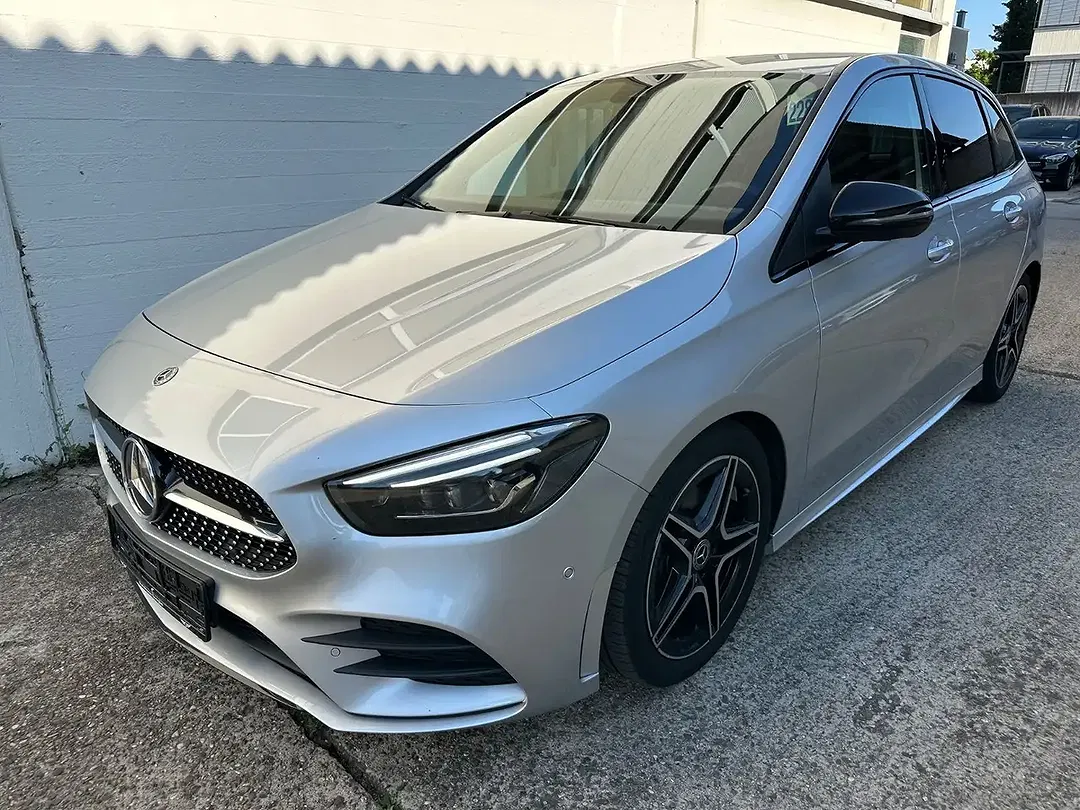 Mercedes-Benz B 180 - Thumbnail 4