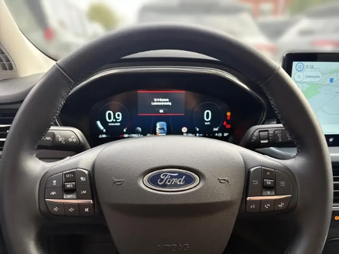Ford Focus - Thumbnail 7
