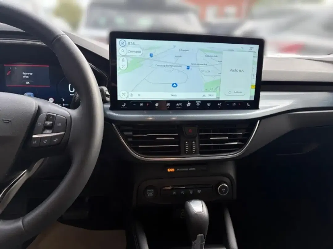 Ford Focus - Thumbnail 8