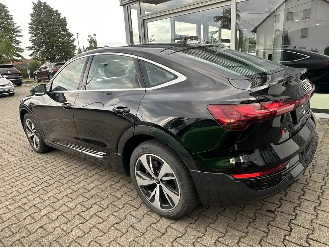 Audi Q8 e-tron - Thumbnail 7
