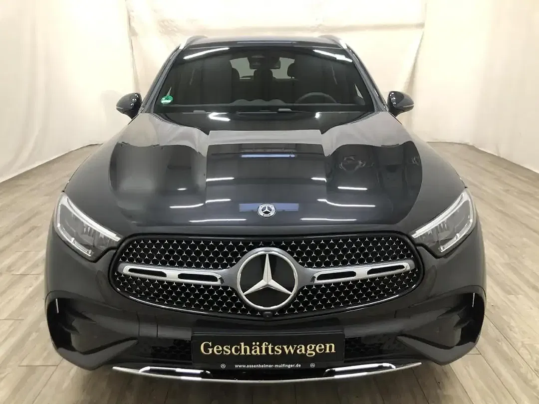 Mercedes-Benz GLC 200 - Thumbnail 2