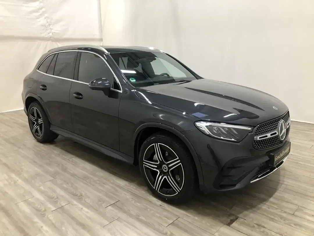 Mercedes-Benz GLC 200 - Thumbnail 3