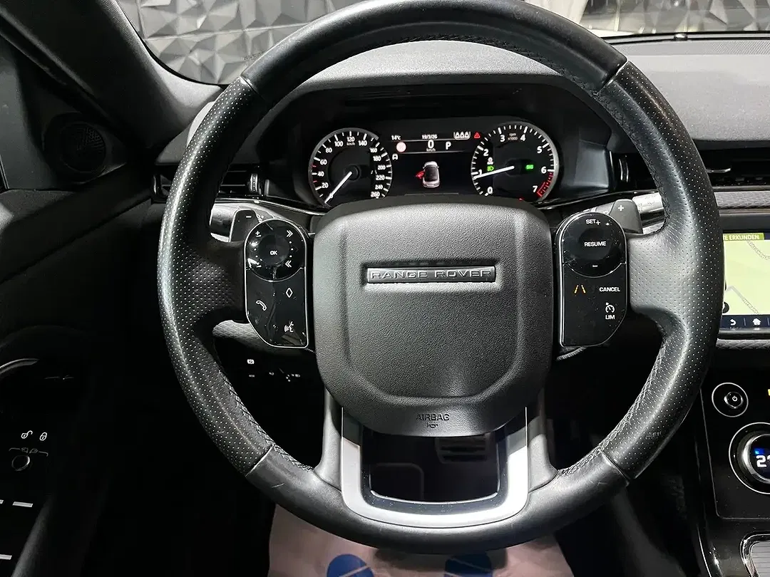 Land Rover Range Rover Evoque - Thumbnail 11