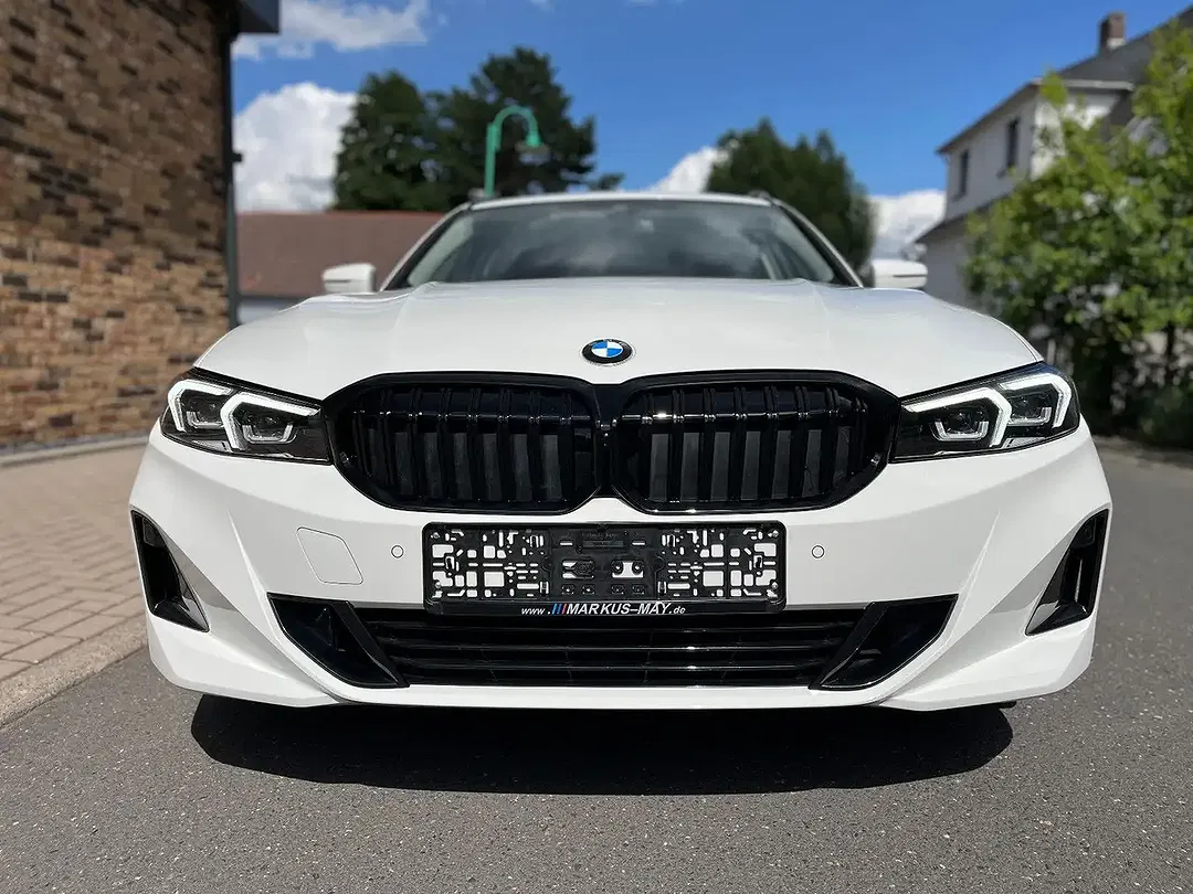 BMW 318 - Thumbnail 2