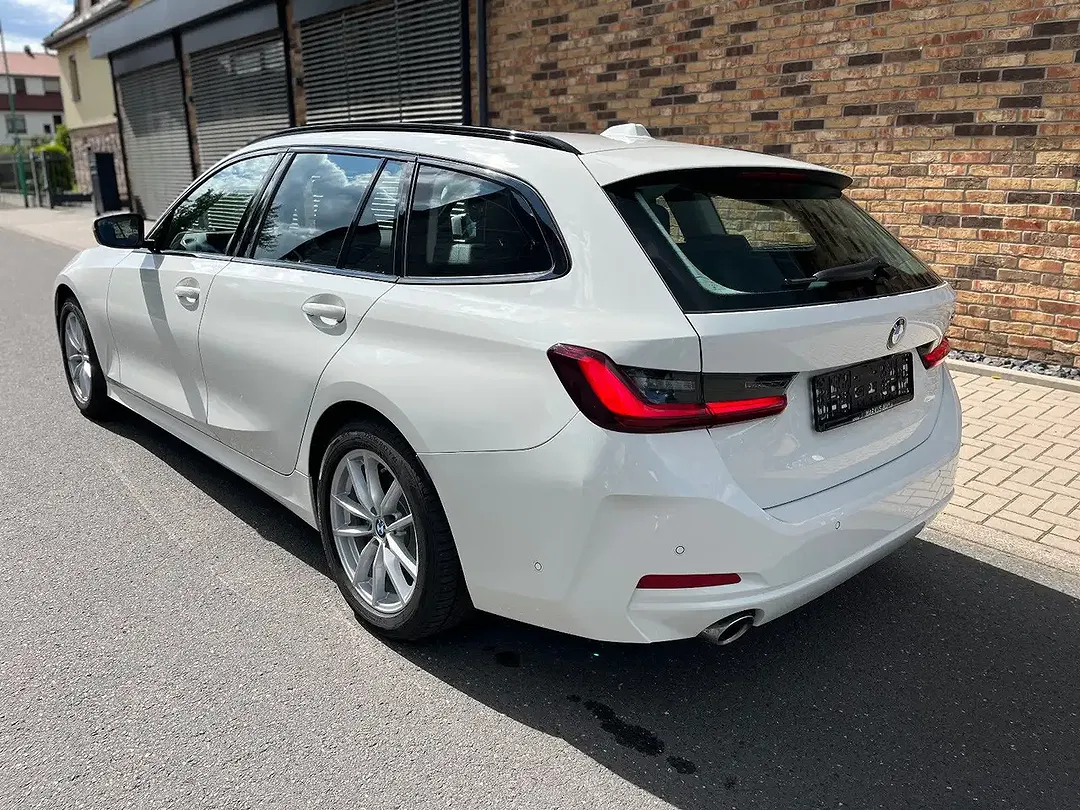 BMW 318 - Thumbnail 4