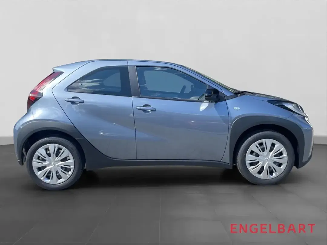 Toyota Aygo X - Thumbnail 4