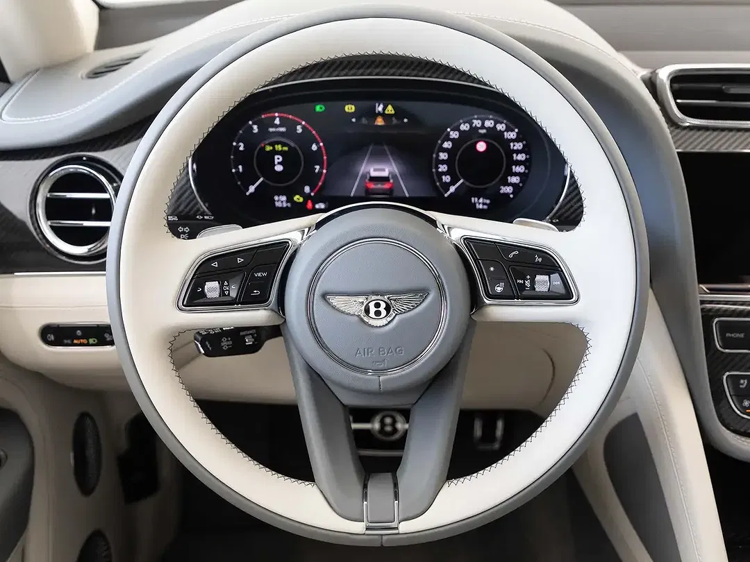 Bentley Bentayga - Thumbnail 11