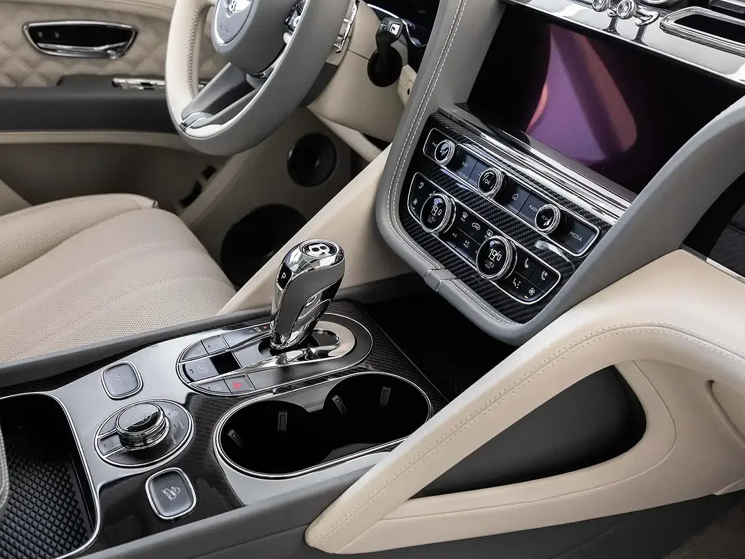 Bentley Bentayga - Thumbnail 14