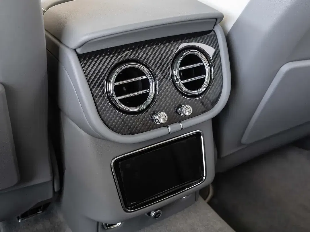 Bentley Bentayga - Thumbnail 15