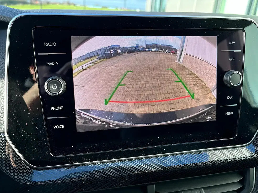 Volkswagen T-Cross - Thumbnail 8