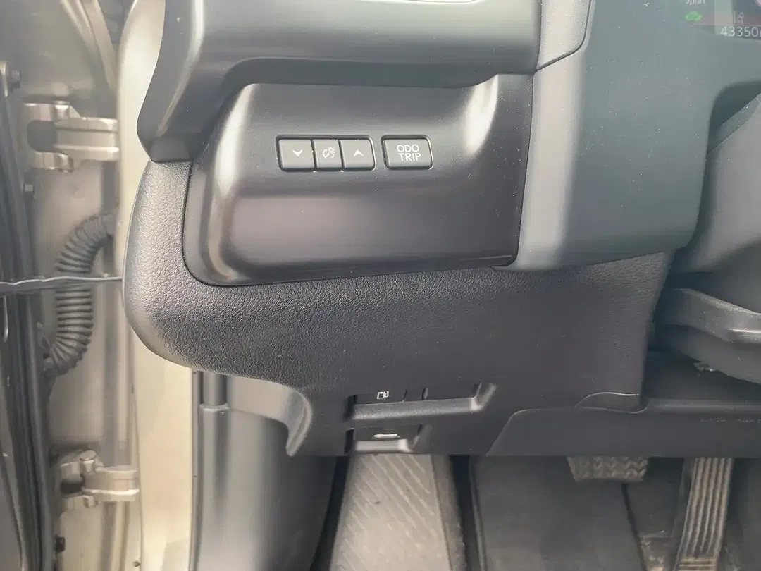 Lexus UX 250h - Thumbnail 19