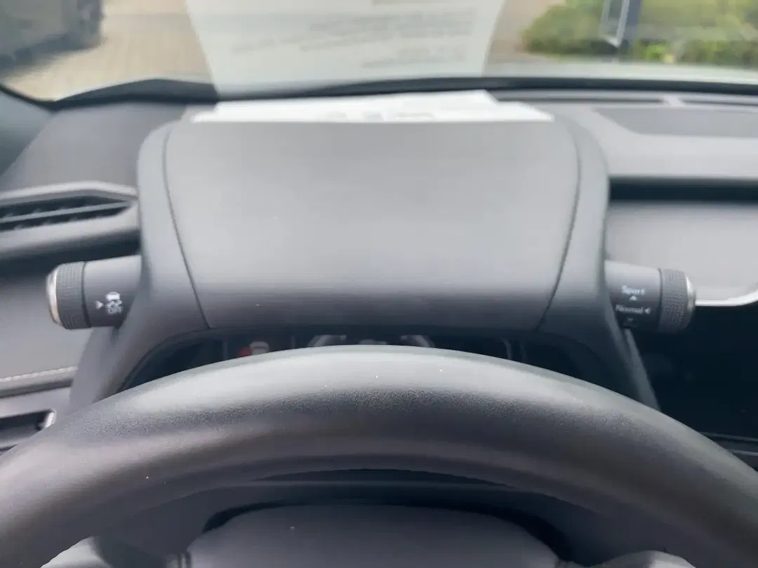 Lexus UX 250h - Thumbnail 21