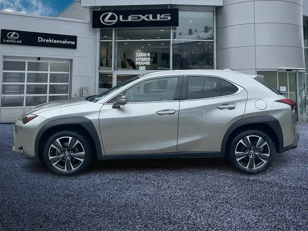 Lexus UX 250h - Thumbnail 3