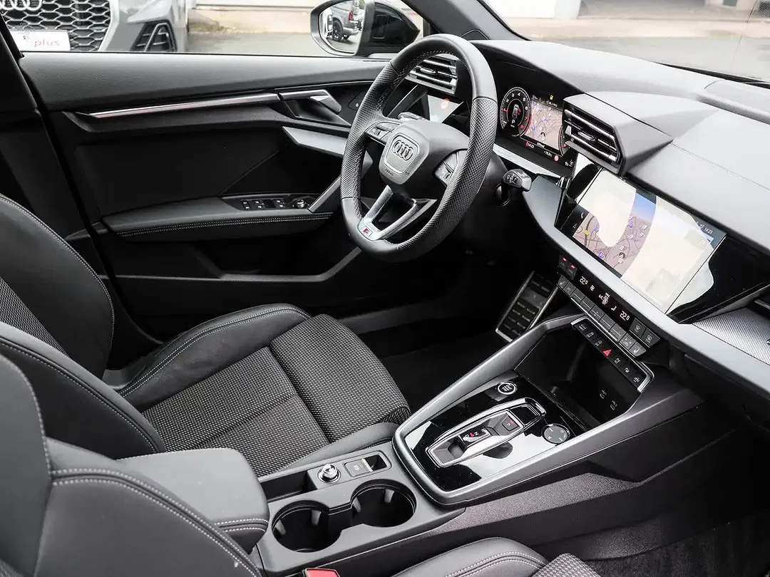 Audi A3 - Thumbnail 3