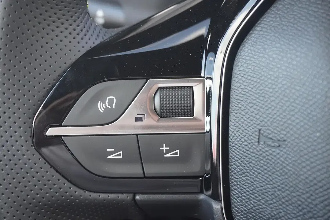 Peugeot 2008 - Thumbnail 12